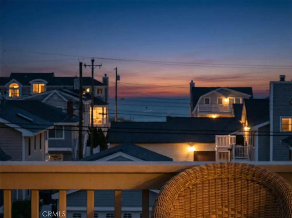 331 Manhattan Avenue Hermosa Beach, CA 90254