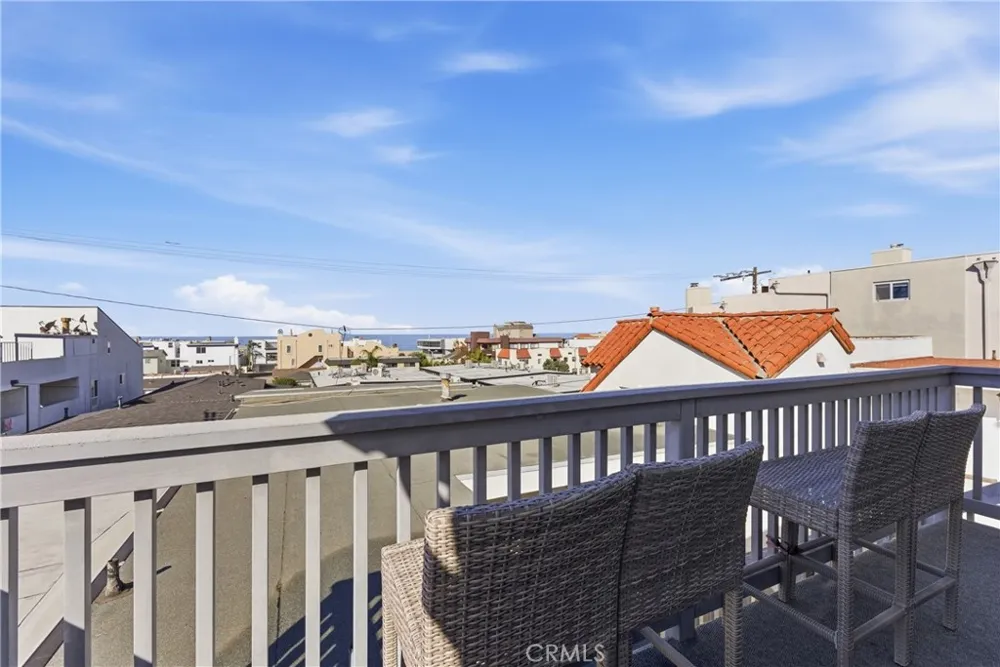 331 Manhattan Avenue Hermosa Beach, CA 90254
