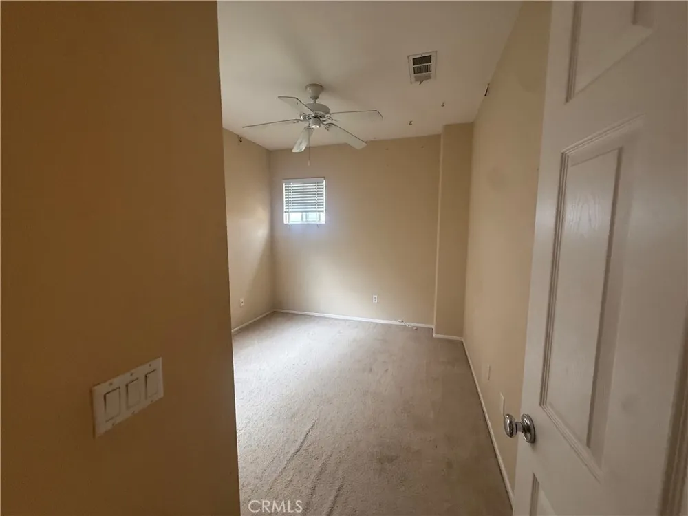28007 Alta Vista Valencia, CA 91355