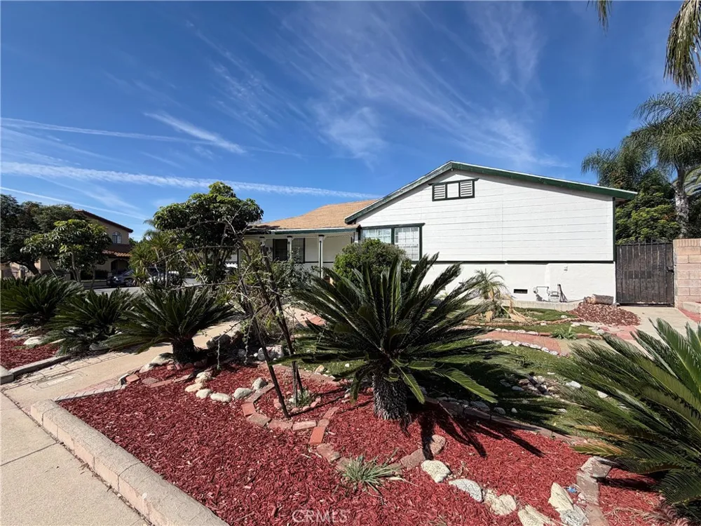 479 Carleton Avenue Claremont, CA 91711