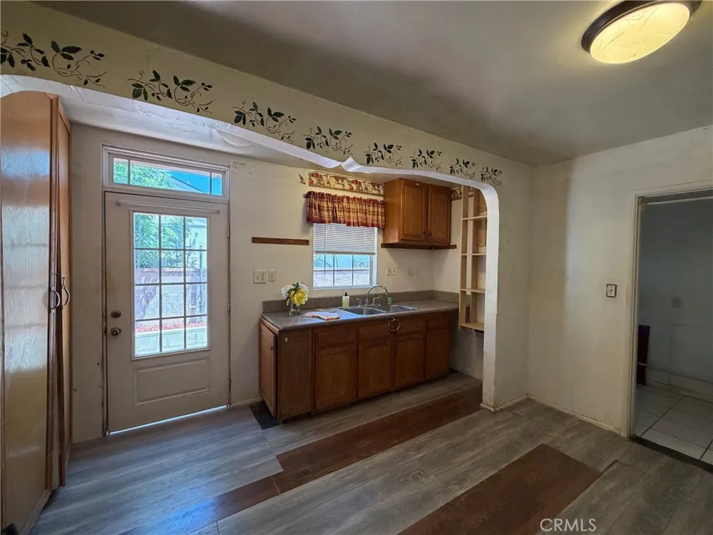 479 Carleton Avenue Claremont, CA 91711