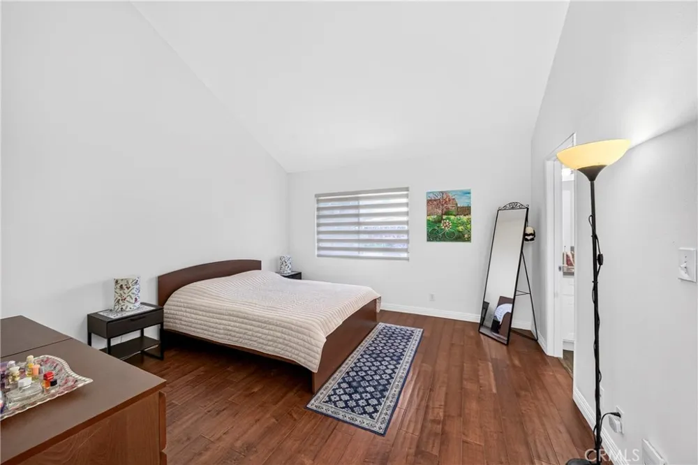 3130 Montrose Avenue #106 La Crescenta, CA 91214