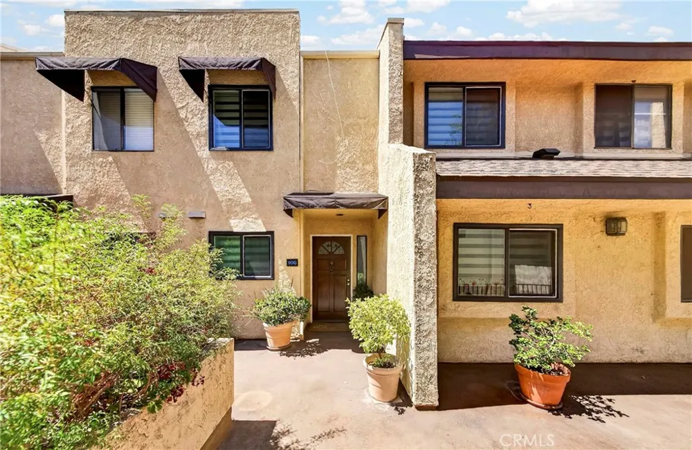 3130 Montrose Avenue #106 La Crescenta, CA 91214