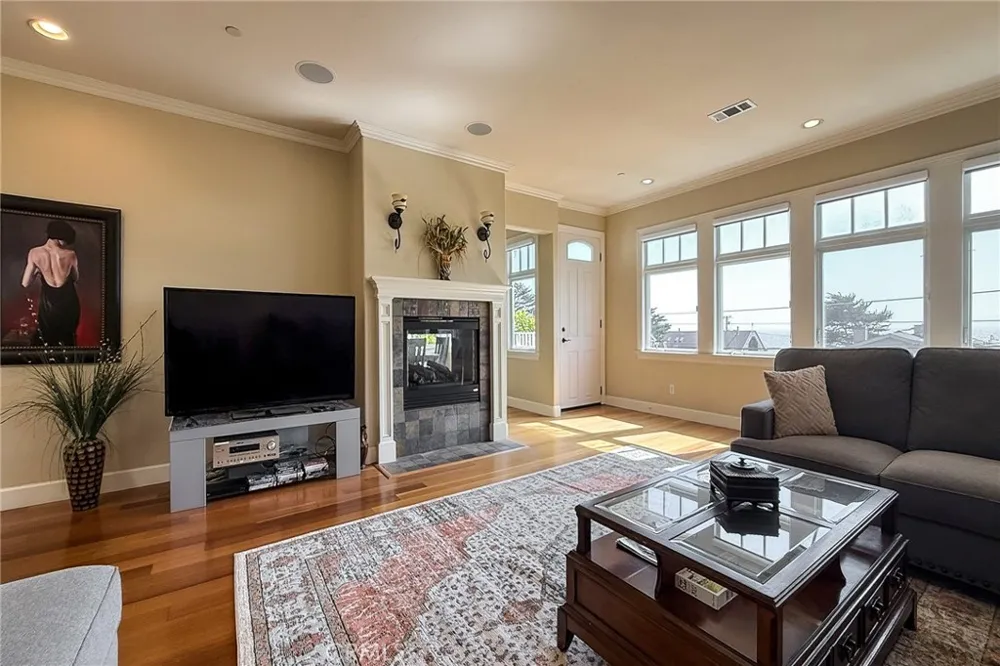 5320 Windsor Boulevard Cambria, CA 93428