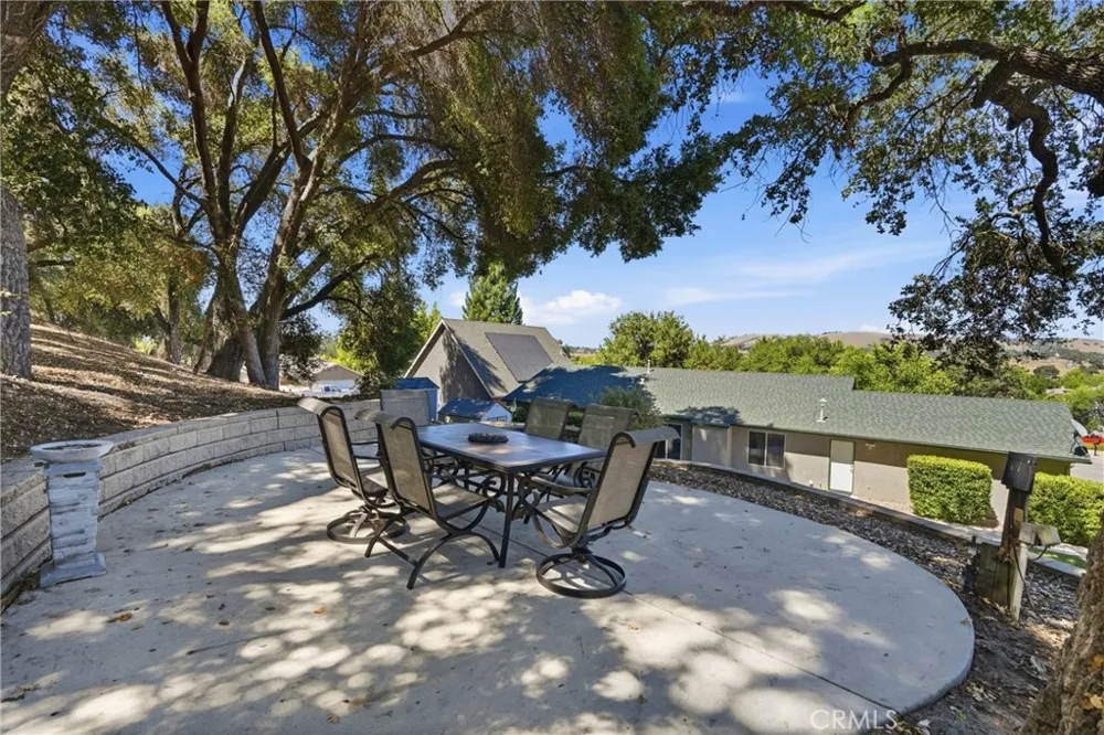 4250 Traffic Way Atascadero, CA 93422
