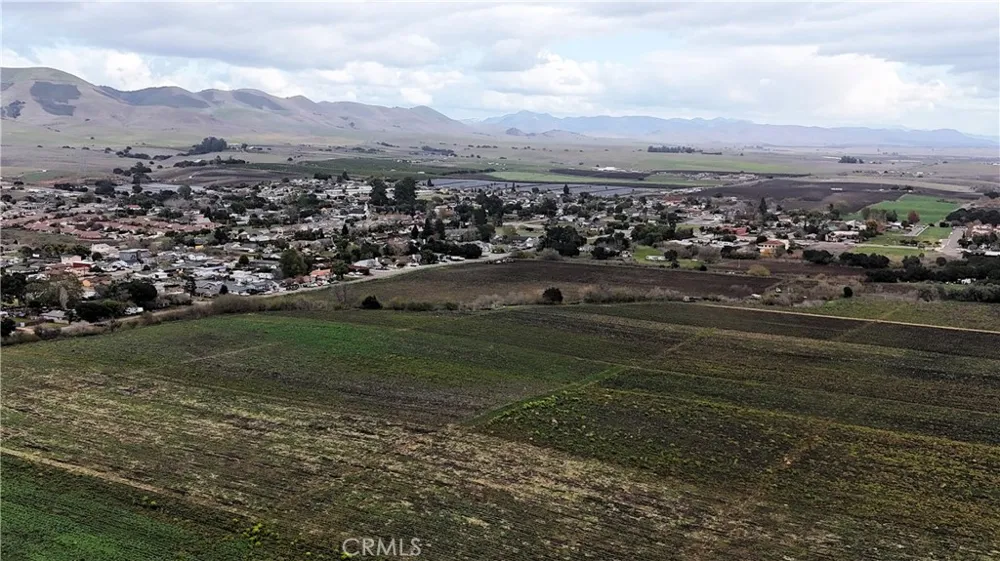 400 N OAKGLEN AVE Nipomo, CA 93444