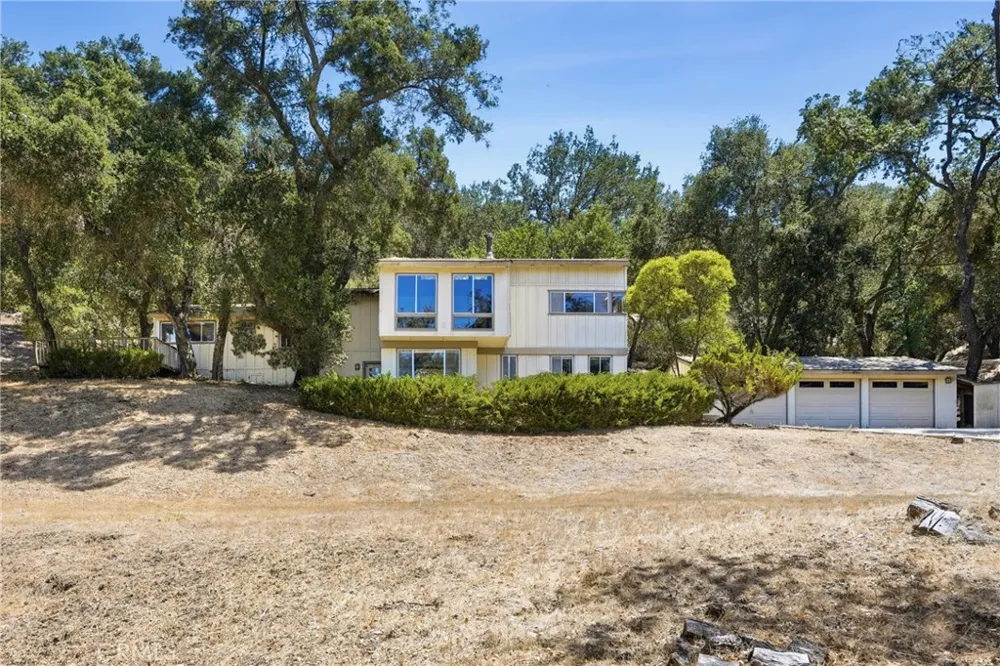 8940 Ortega Atascadero, CA 93422