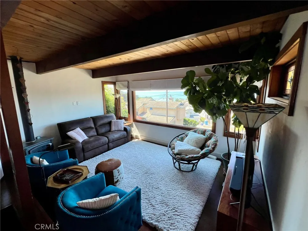610 Ardath Drive Cambria, CA 93428