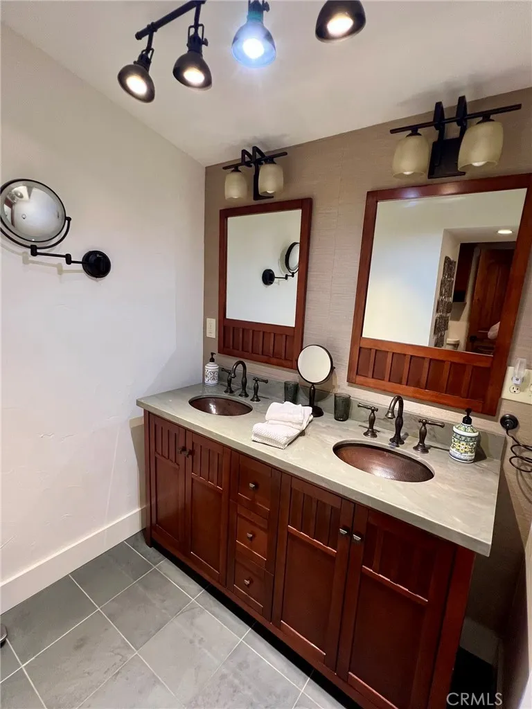610 Ardath Drive Cambria, CA 93428
