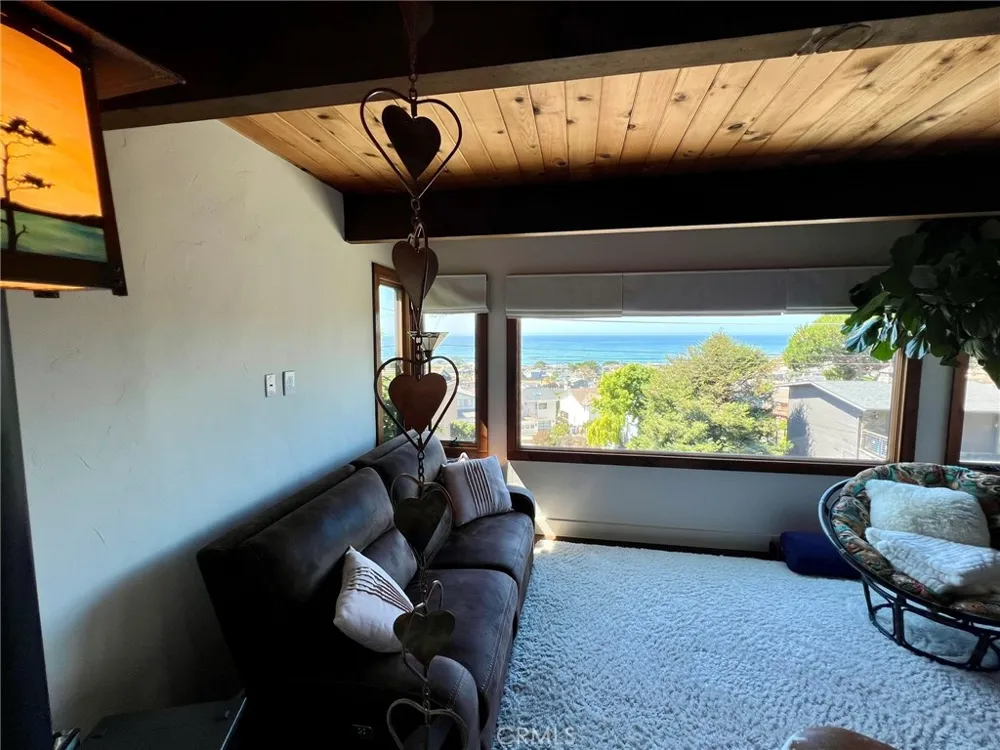 610 Ardath Drive Cambria, CA 93428