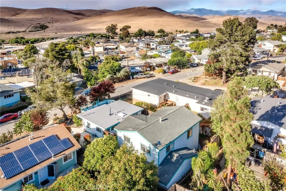 912 Pacific Street Morro Bay, CA 93442