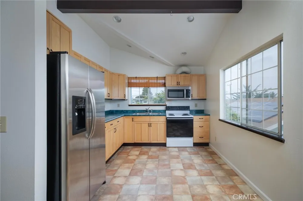 912 Pacific Street Morro Bay, CA 93442