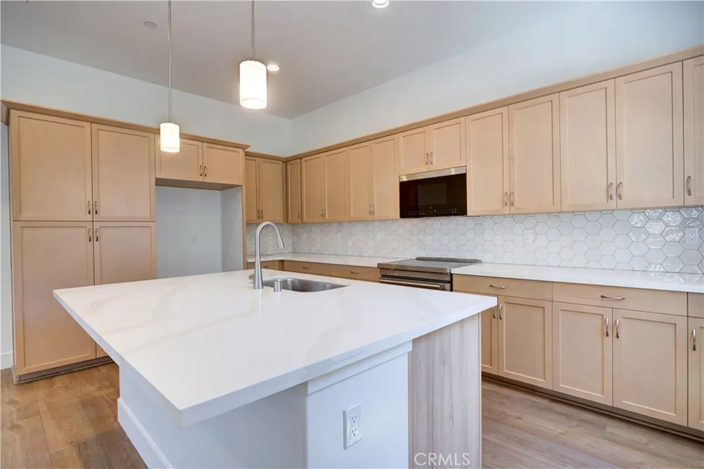 215 Kitty Hawk Court San Luis Obispo, CA 93401