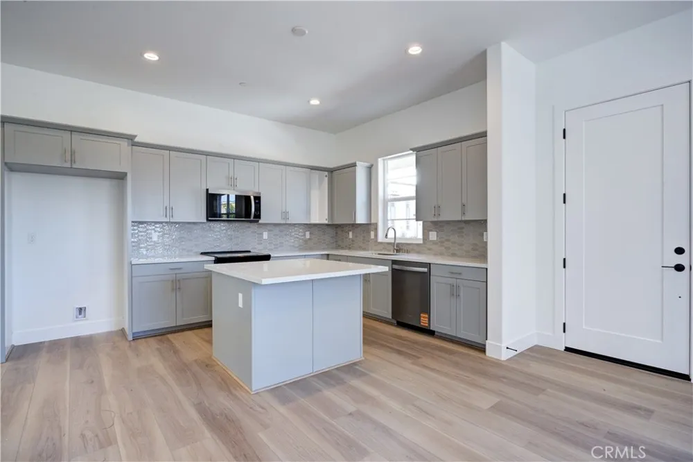 213 Kitty Hawk Court San Luis Obispo, CA 93401