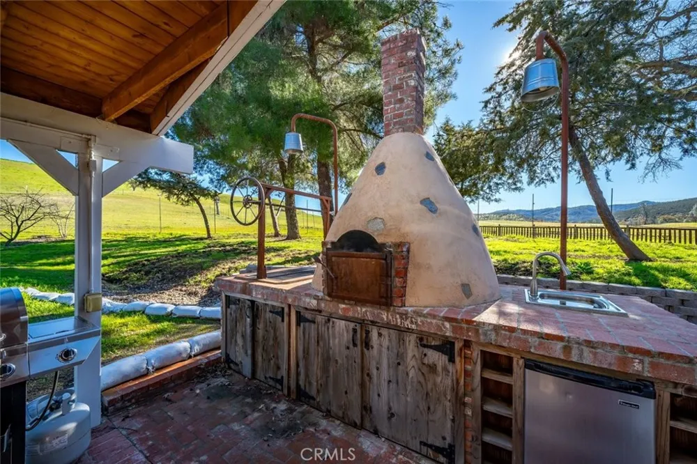 535 Calf Canyon Highway Creston, CA 93432