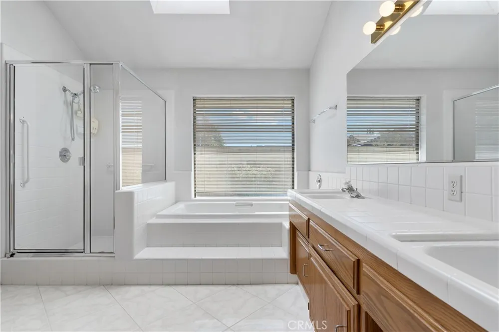 13801 Taradale Court Bakersfield, CA 93314