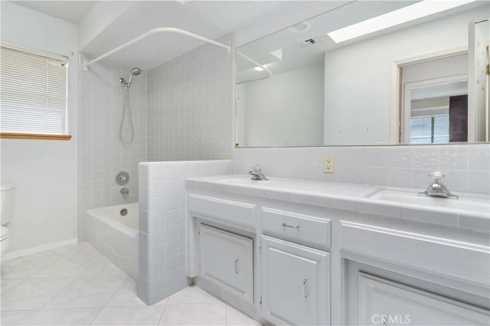 13801 Taradale Court Bakersfield, CA 93314