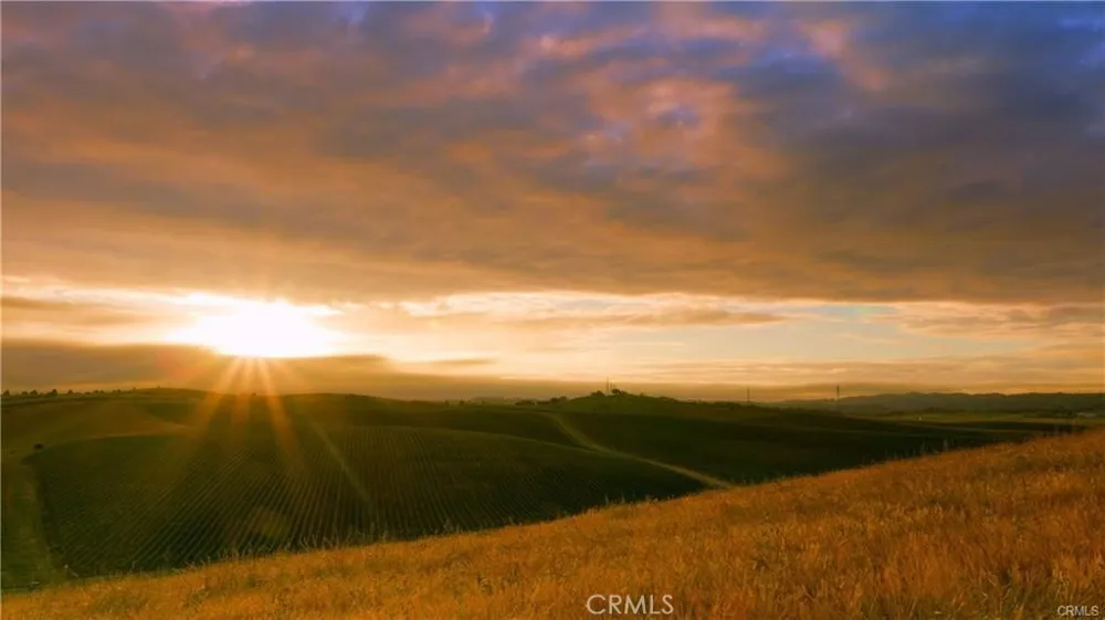 3834 Caroline Court Paso Robles, CA 93446