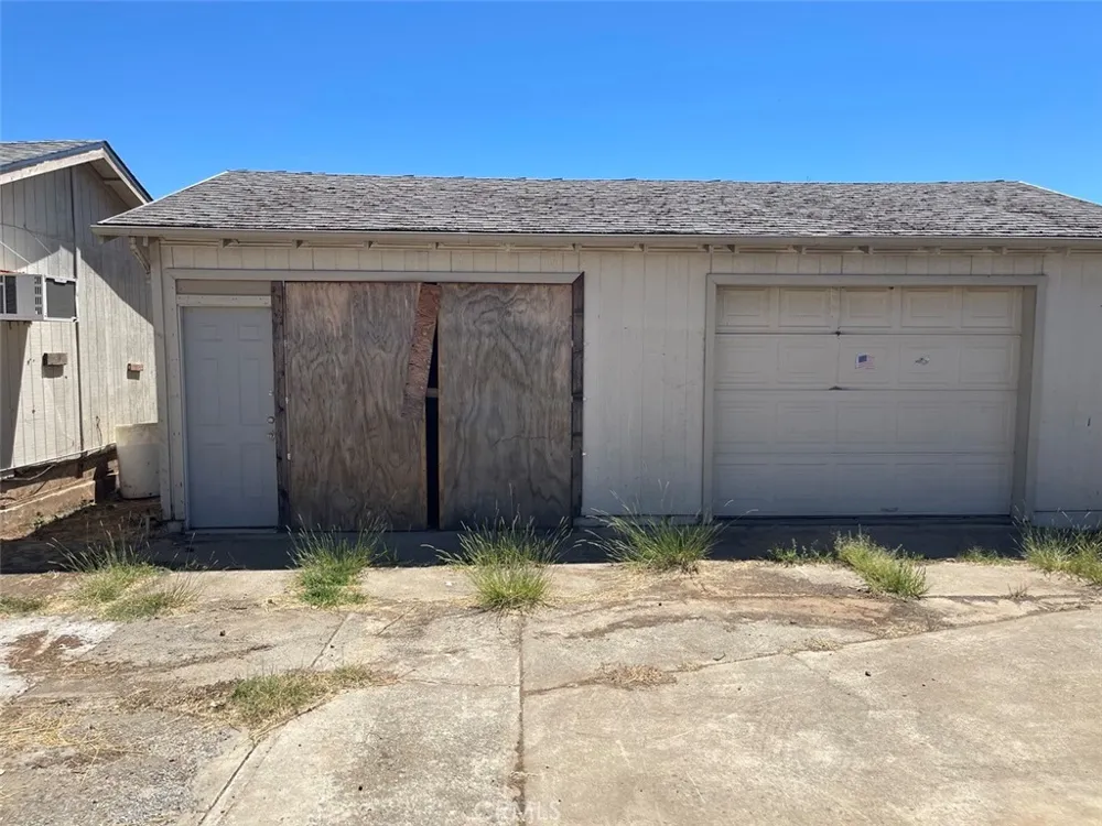 1318 Farrar Oroville, CA 95965
