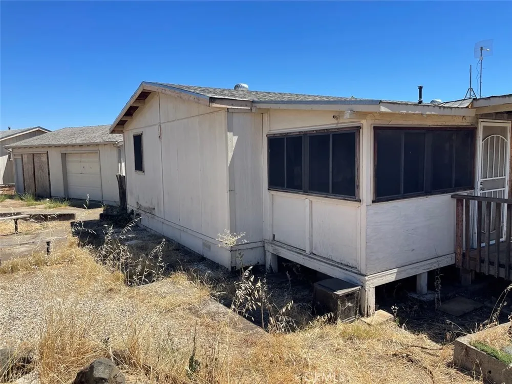 1318 Farrar Oroville, CA 95965