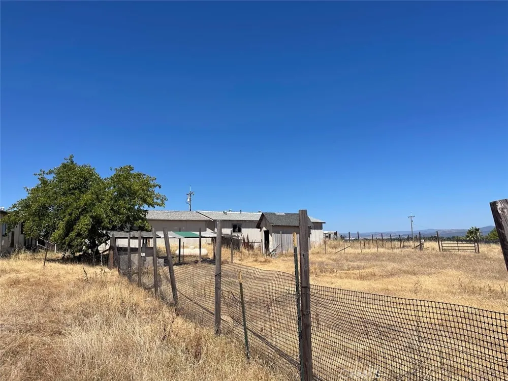 1318 Farrar Oroville, CA 95965