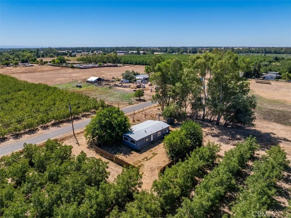 22145 Chase Ave & 3067 Burnham Avenue Corning, CA 96021