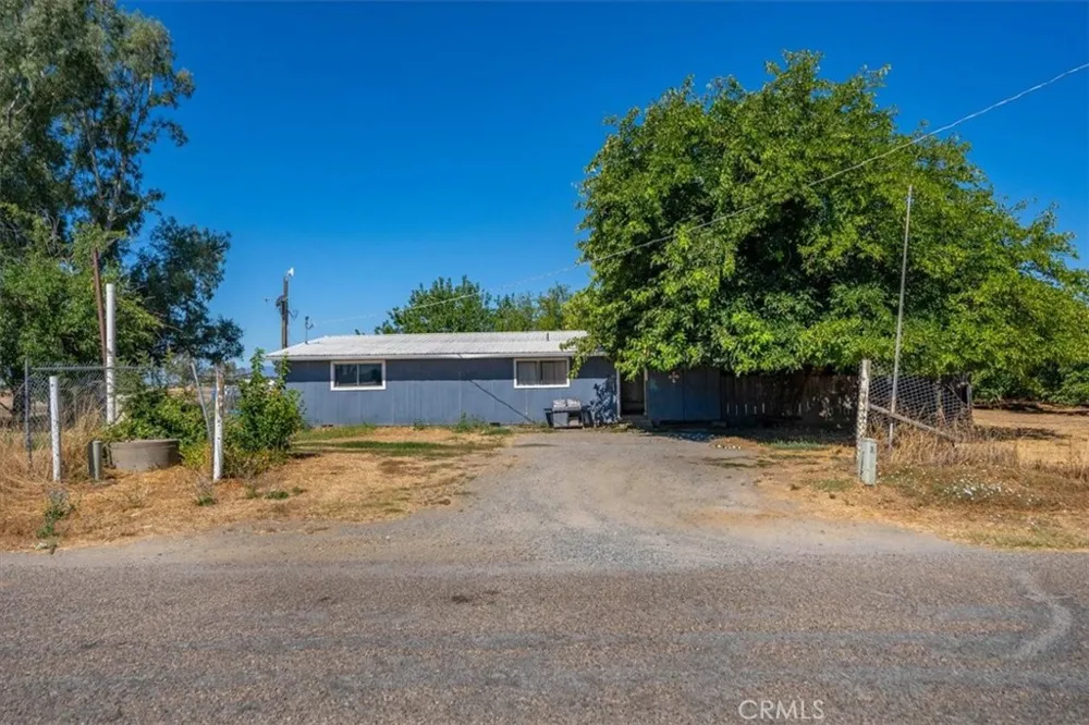 22145 Chase Ave & 3067 Burnham Avenue Corning, CA 96021