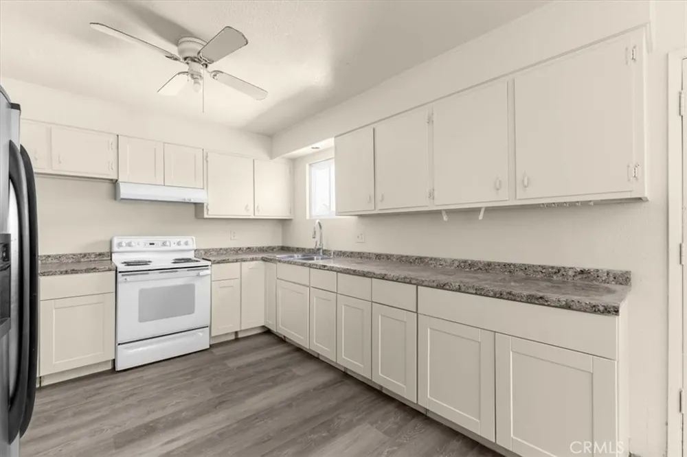 22145 Chase Ave & 3067 Burnham Avenue Corning, CA 96021
