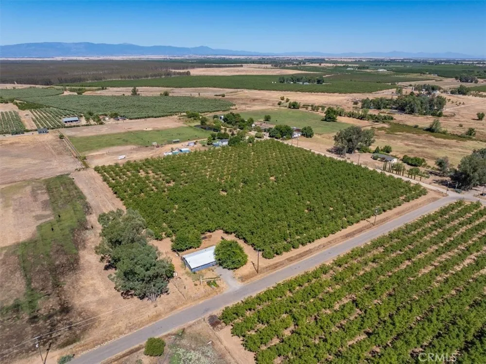 22145 Chase Ave & 3067 Burnham Avenue Corning, CA 96021