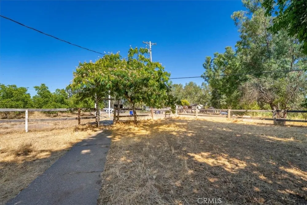 22145 Chase Ave & 3067 Burnham Avenue Corning, CA 96021