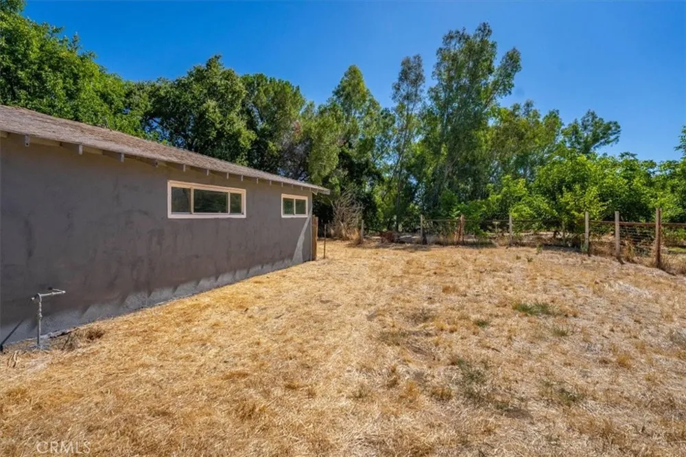 22145 Chase Ave & 3067 Burnham Avenue Corning, CA 96021