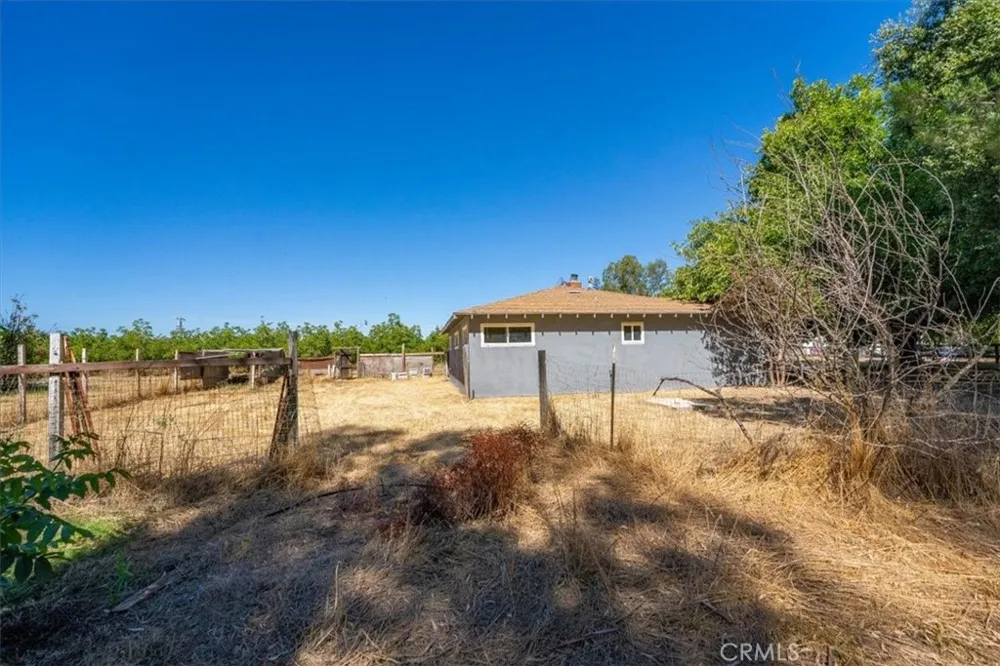 22145 Chase Ave & 3067 Burnham Avenue Corning, CA 96021