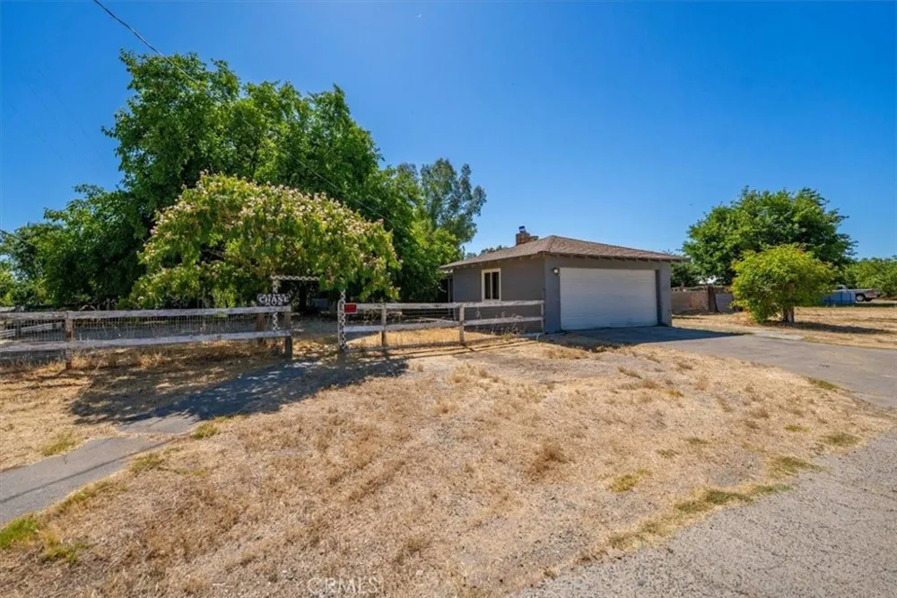 22145 Chase Ave & 3067 Burnham Avenue Corning, CA 96021