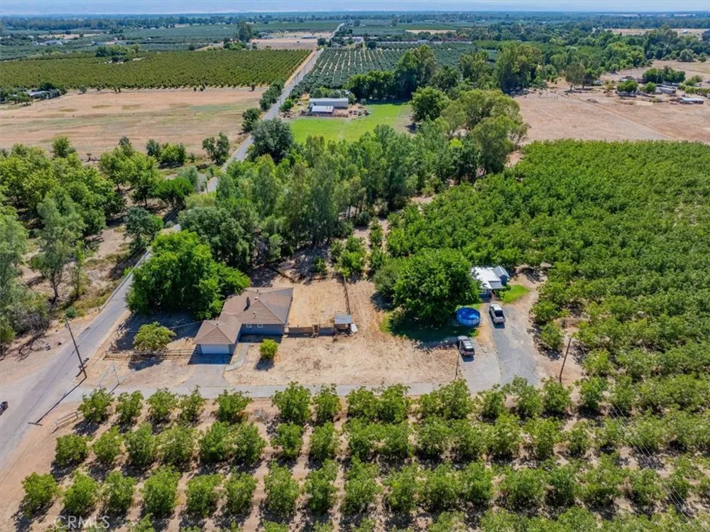 22145 Chase Ave & 3067 Burnham Avenue Corning, CA 96021