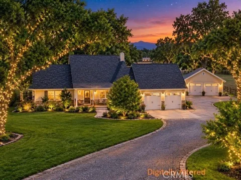 2764 Majestic Oak Circle