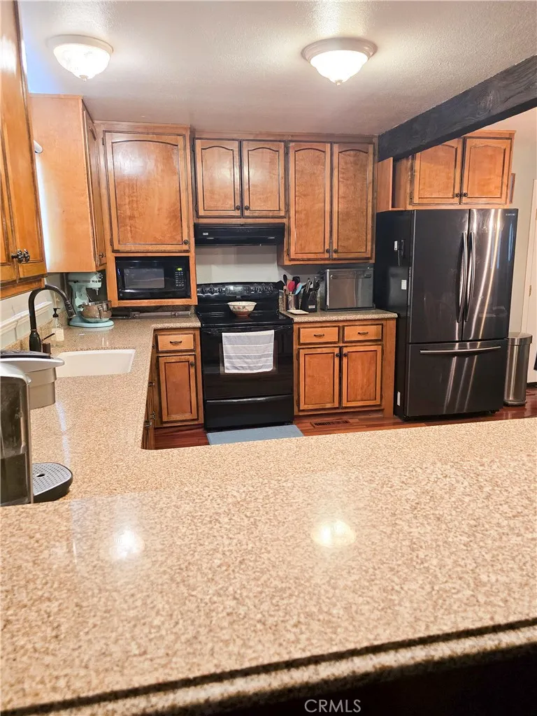 1711 Mellor Lakeport, CA 95453
