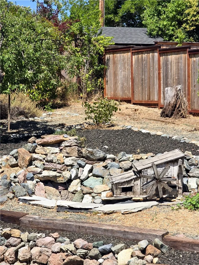 1711 Mellor Lakeport, CA 95453