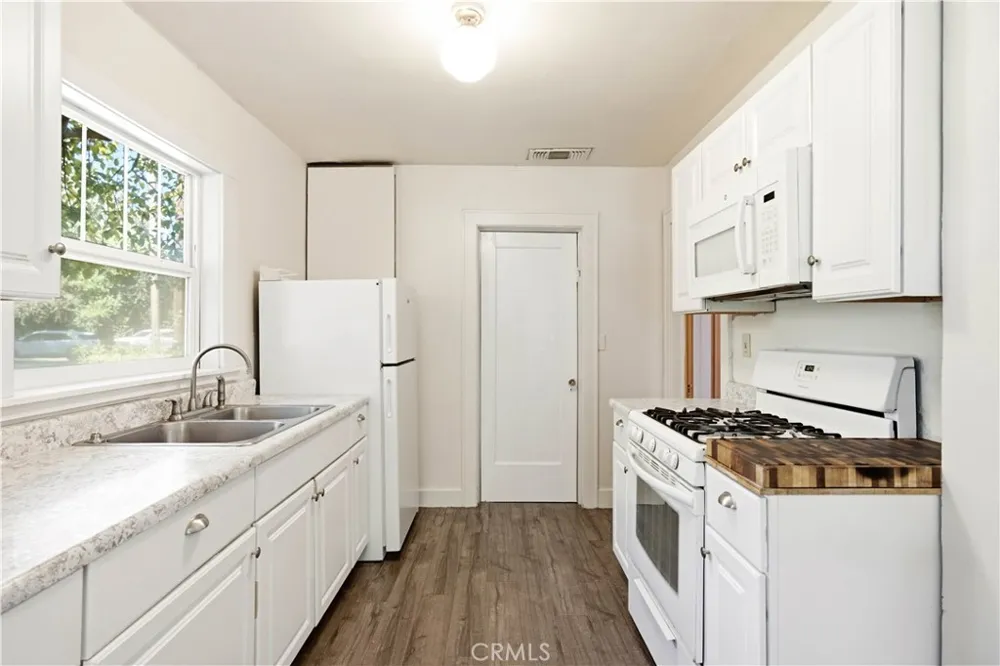 146 W 7th Avenue Chico, CA 95926