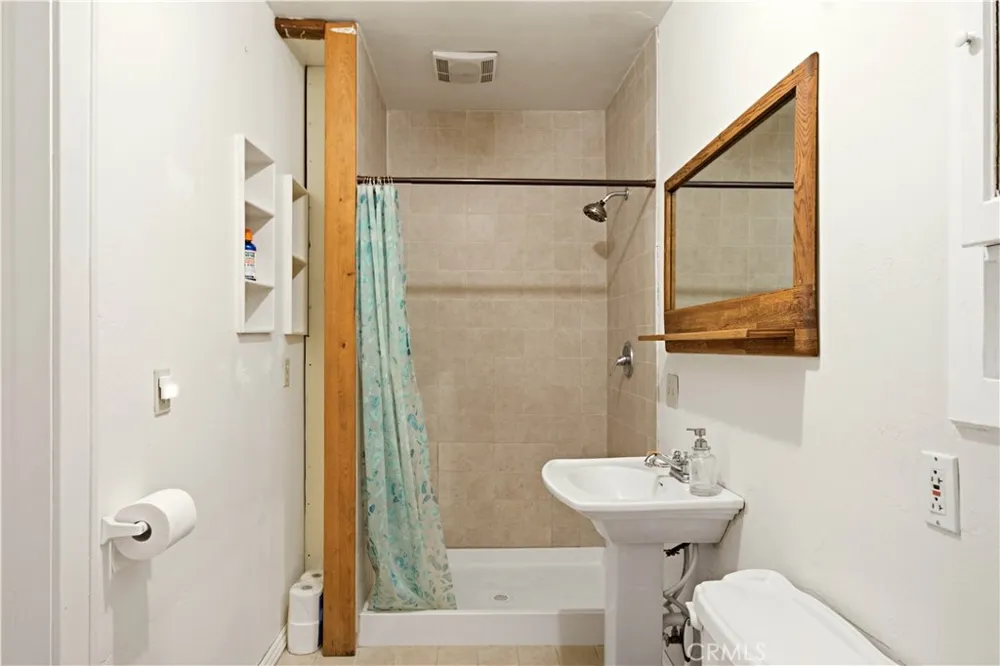 146 W 7th Avenue Chico, CA 95926