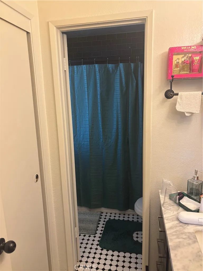 313 Mamie Street Ridgecrest, CA 93555