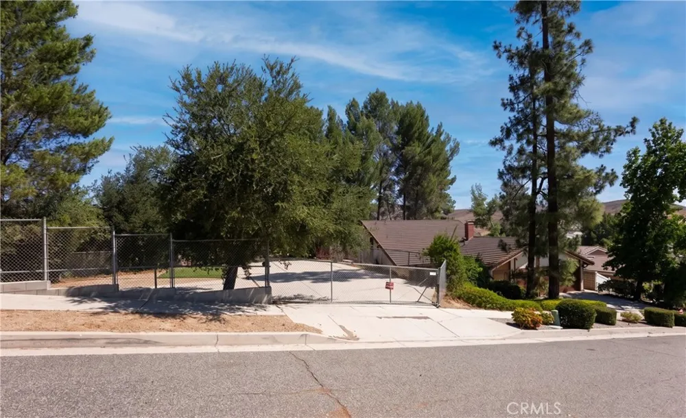 27601 Endeavor Street Agoura Hills, CA 91301