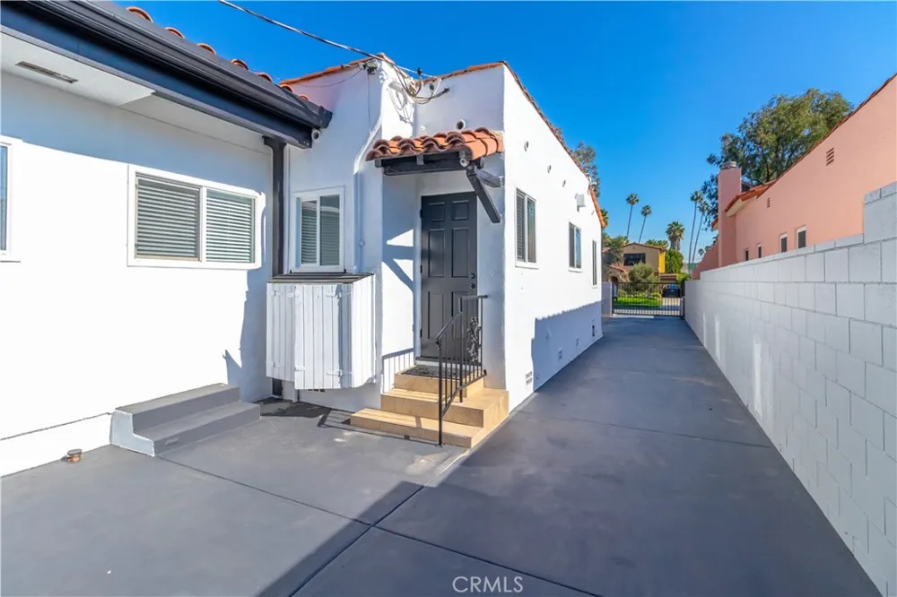 161 Willaman Drive Beverly Hills, CA 90211