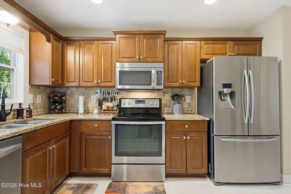 105 Sages Ridge Drive Holly Ridge, NC 28445