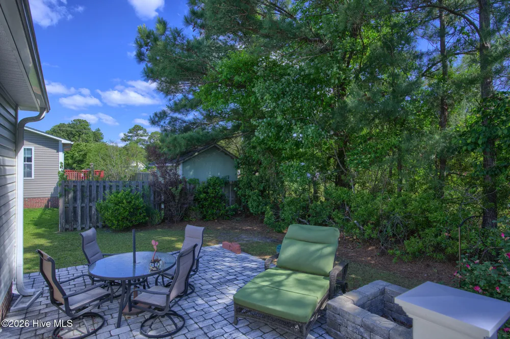 105 Sages Ridge Drive Holly Ridge, NC 28445