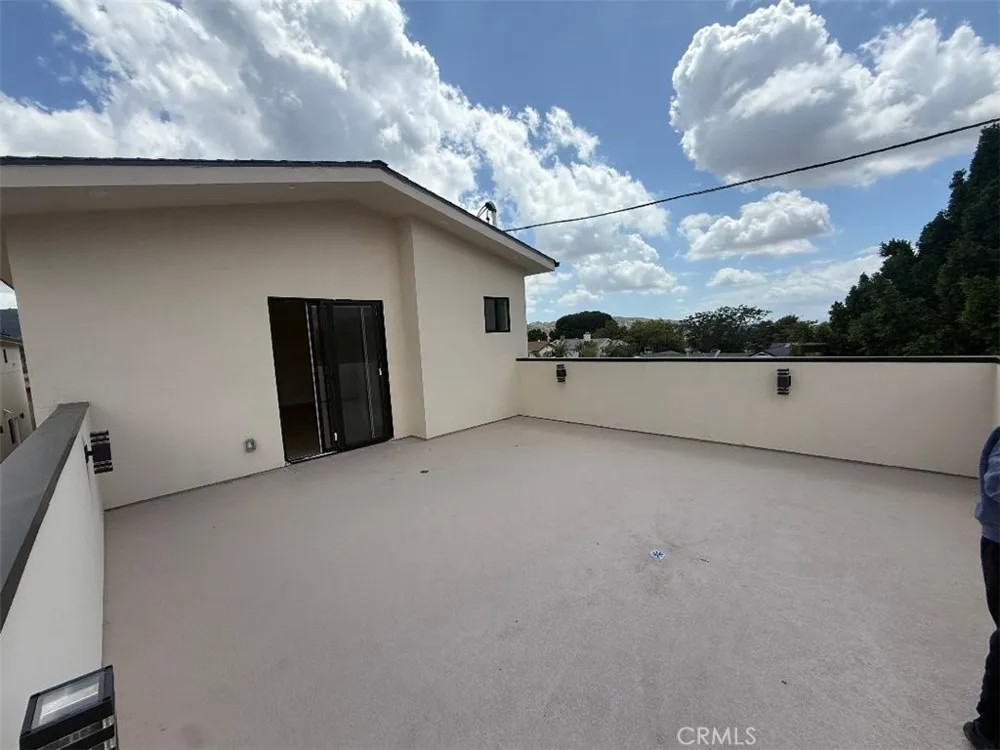 7828 Kyle Street Sunland, CA 91040