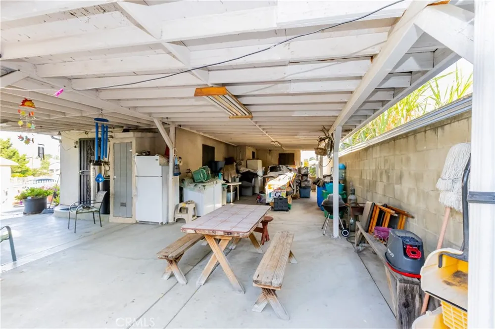 952 Orange Grove San Fernando, CA 91340