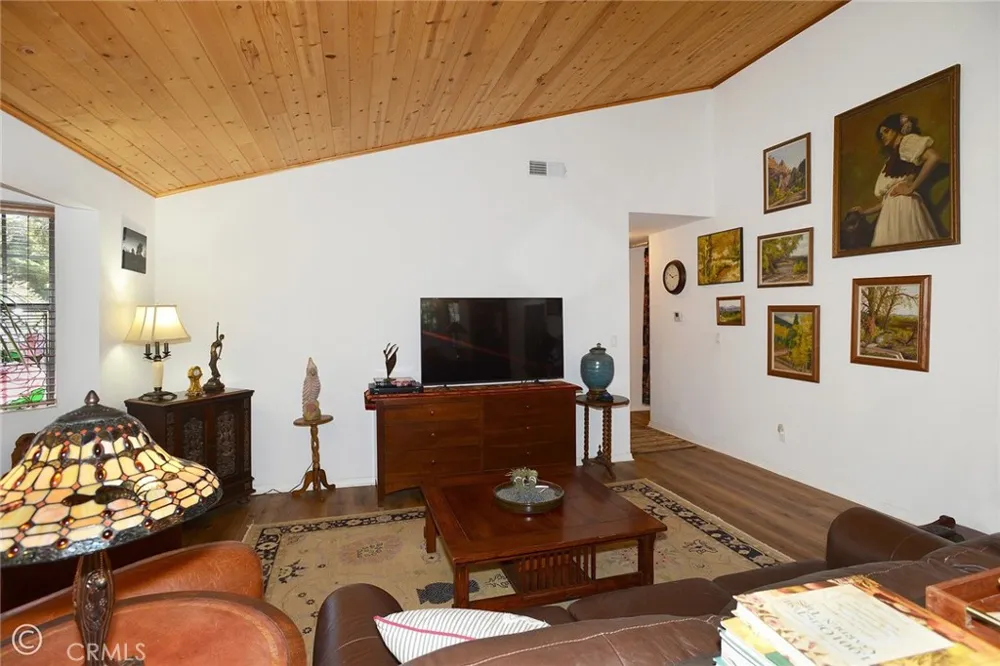 15417 Acacia Pine Mountain Club, CA 93222