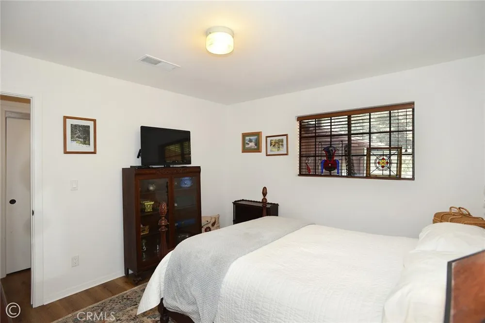 15417 Acacia Pine Mountain Club, CA 93222