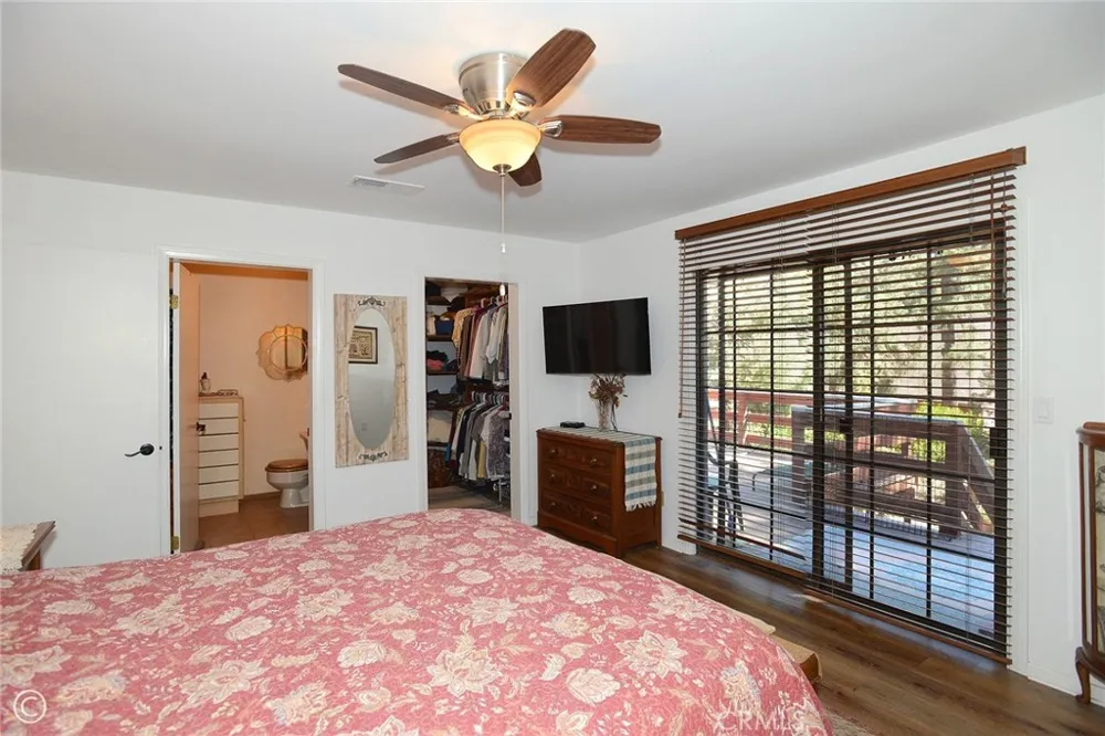 15417 Acacia Pine Mountain Club, CA 93222