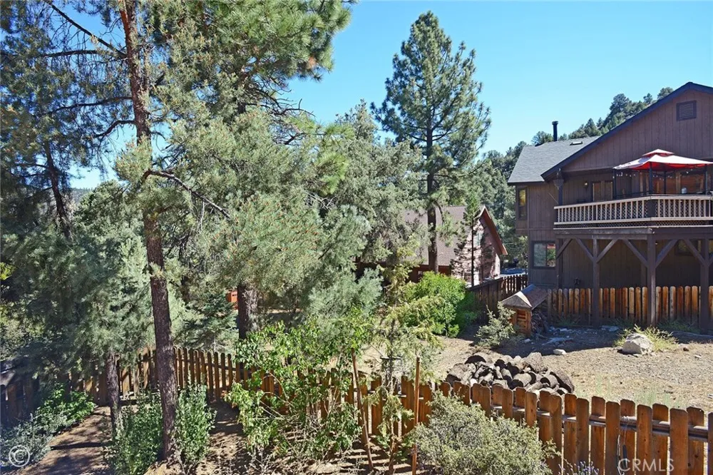 15417 Acacia Pine Mountain Club, CA 93222